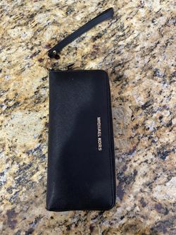 Black Wrist Michael Kors Wallet