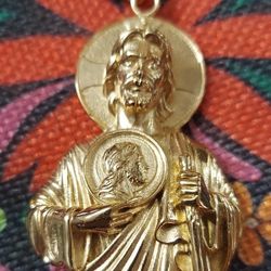 New Stainless Steel Gold Tone Pendaner Of St https://offerup.com/redirect/?o=SnVkZS5pcw== 3in Solid Has Weight To It Mpu Serious Buyer Only Don't Deli