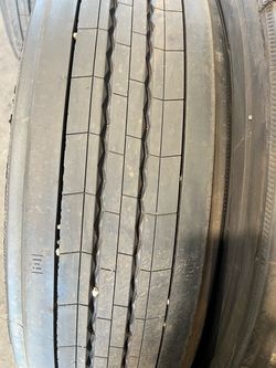 LP22.5 Trailer Tires