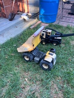 Tonka Toy Construction Trucks Set of 2