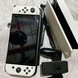 Nintendo Oled With 4 Games 