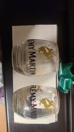 Remy Martin cup set
