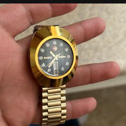 Rodo Gold Watch