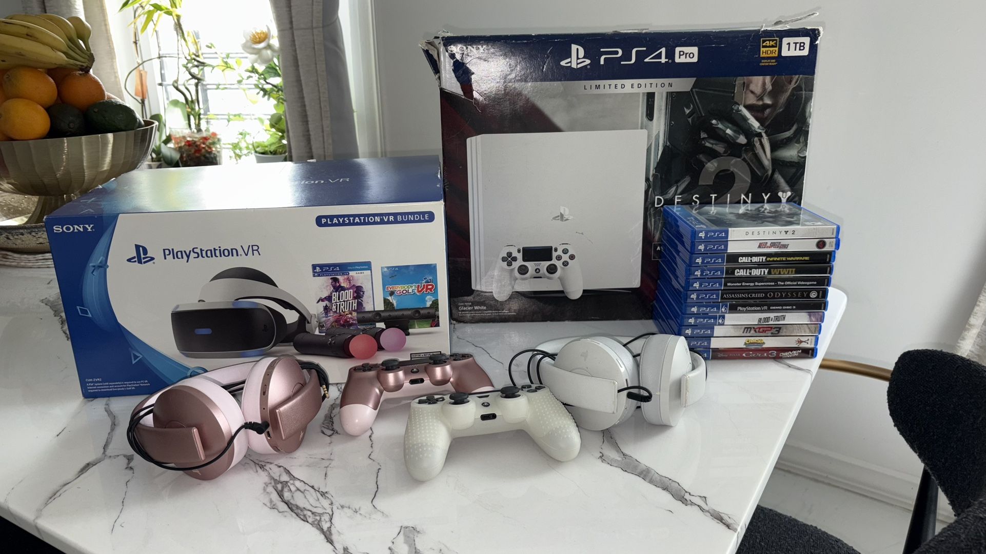 Ultimate PS4 VR Gaming Bundle – Console, VR & Games Included