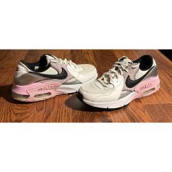 Nike Air Max Excee Womens Shoes White Black Pink Size 8