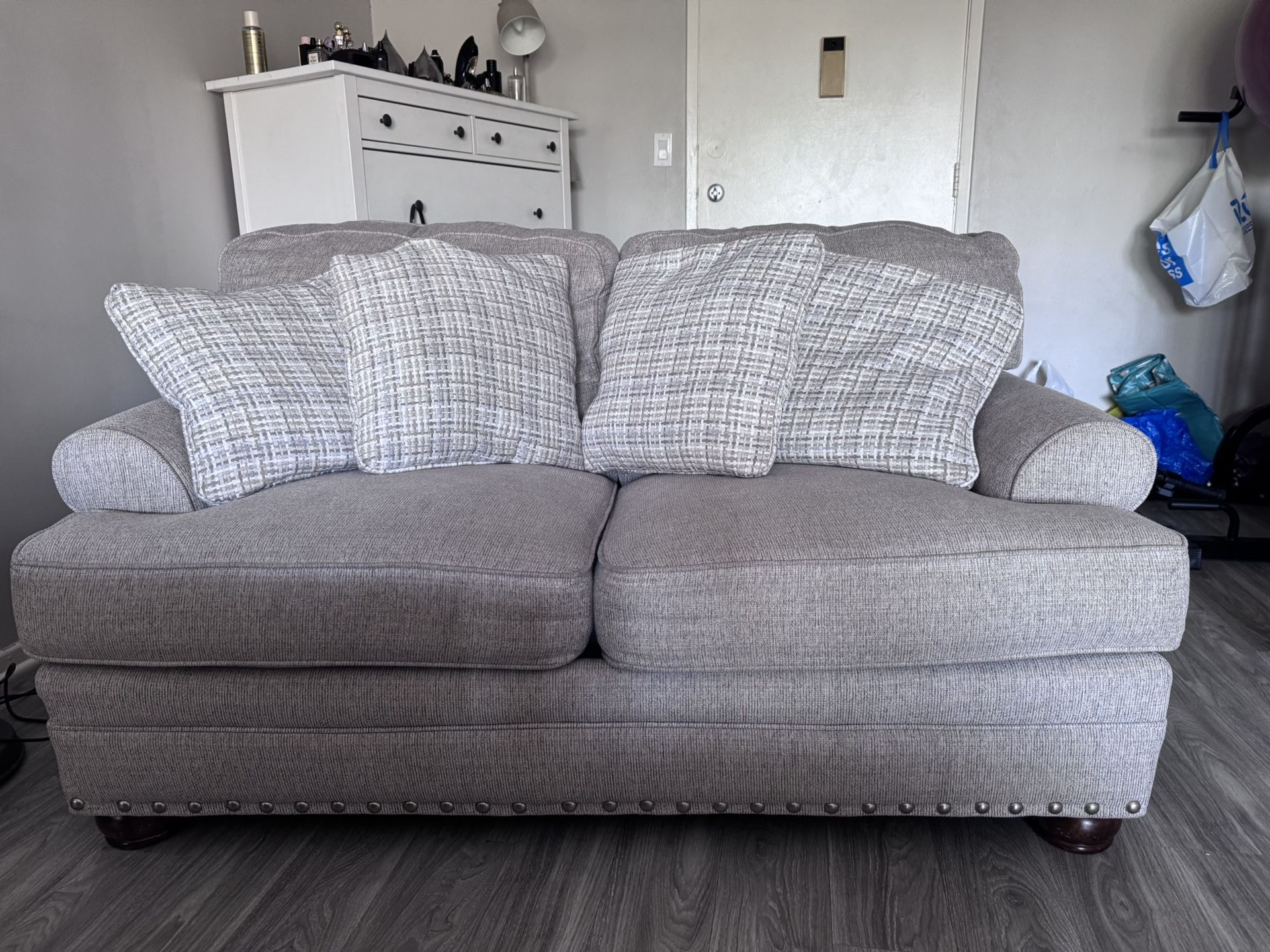 Sofa Bobs Furniture