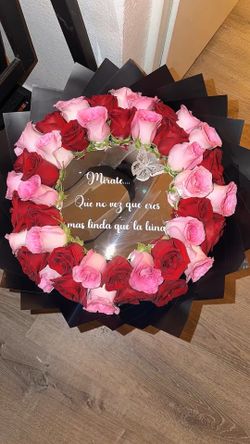 Natural floral arrangements