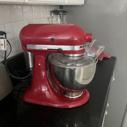 KITCHEN AID STAND UP MIXER