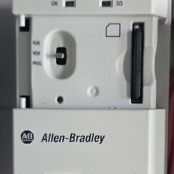 Compact Logix L30 ER ( SD CARD NOT INCLUDED)