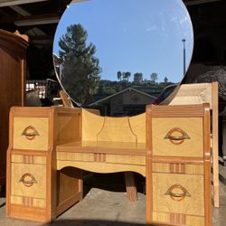 Vintage Vanity 