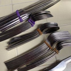(40) Piece Cutlery. All One Price