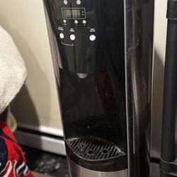 Poland spring water dispenser 