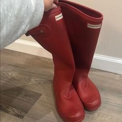 RED HUNTER BOOTS 