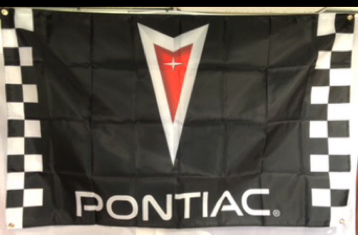 Pontiac Wall Flag (3’x5’)