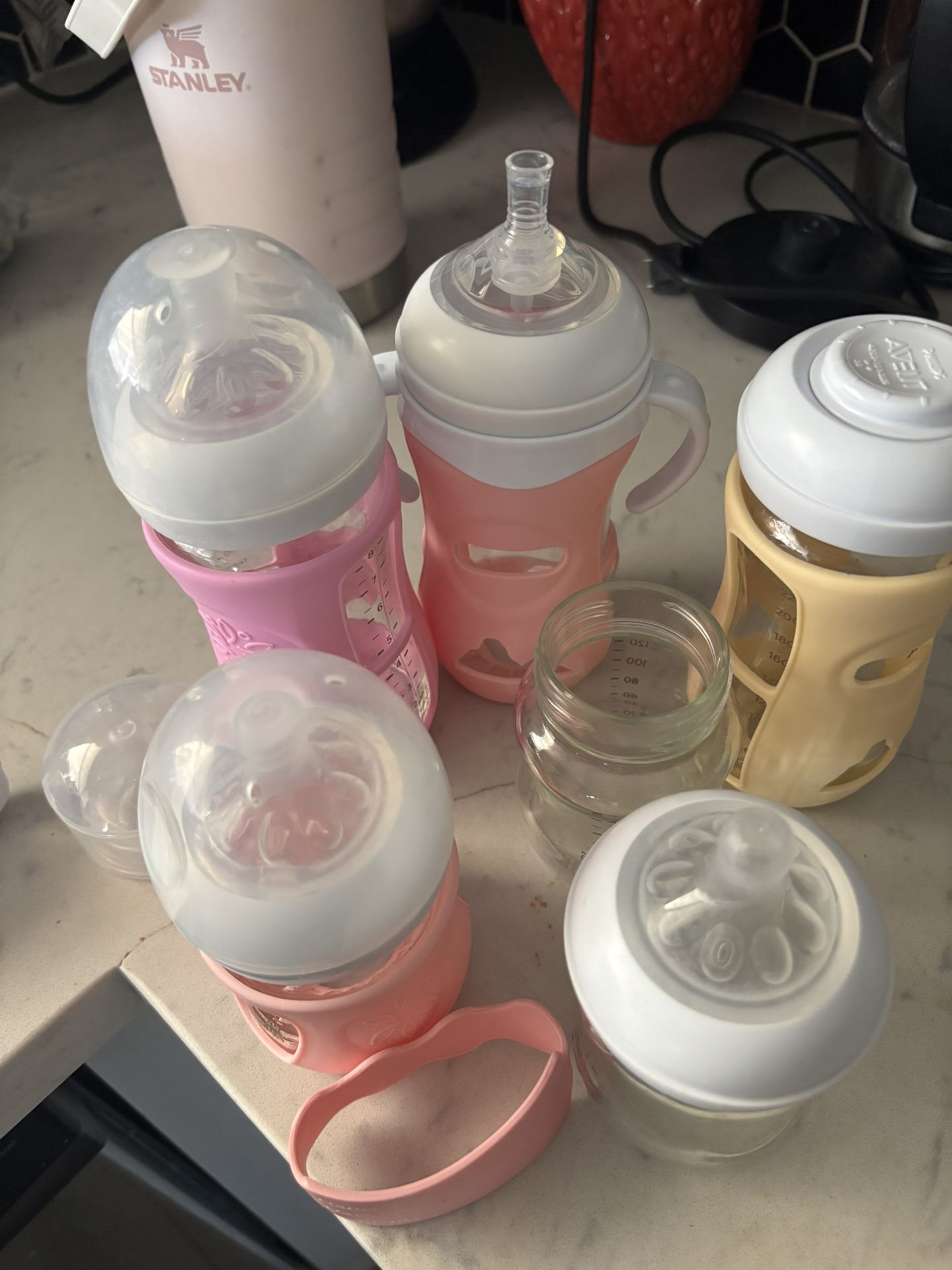 Phillips Avent Glass Bottle With Sleeves And Straw Convertion