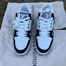 Louis Vuitton LV Trainer White Black 