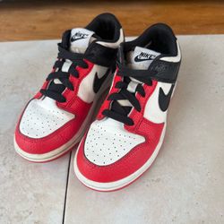 NBA x Nike Dunk Low EMB PS '75th Anniversary - Chicago Bulls' preschool (PS) sneaker