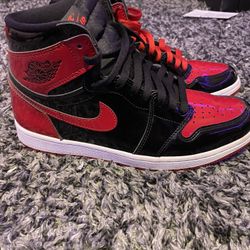 Jordan 1 Patent Breds Size 9.5