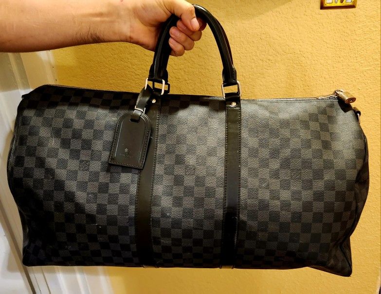 Luis Vuitton Keepall 55 Black