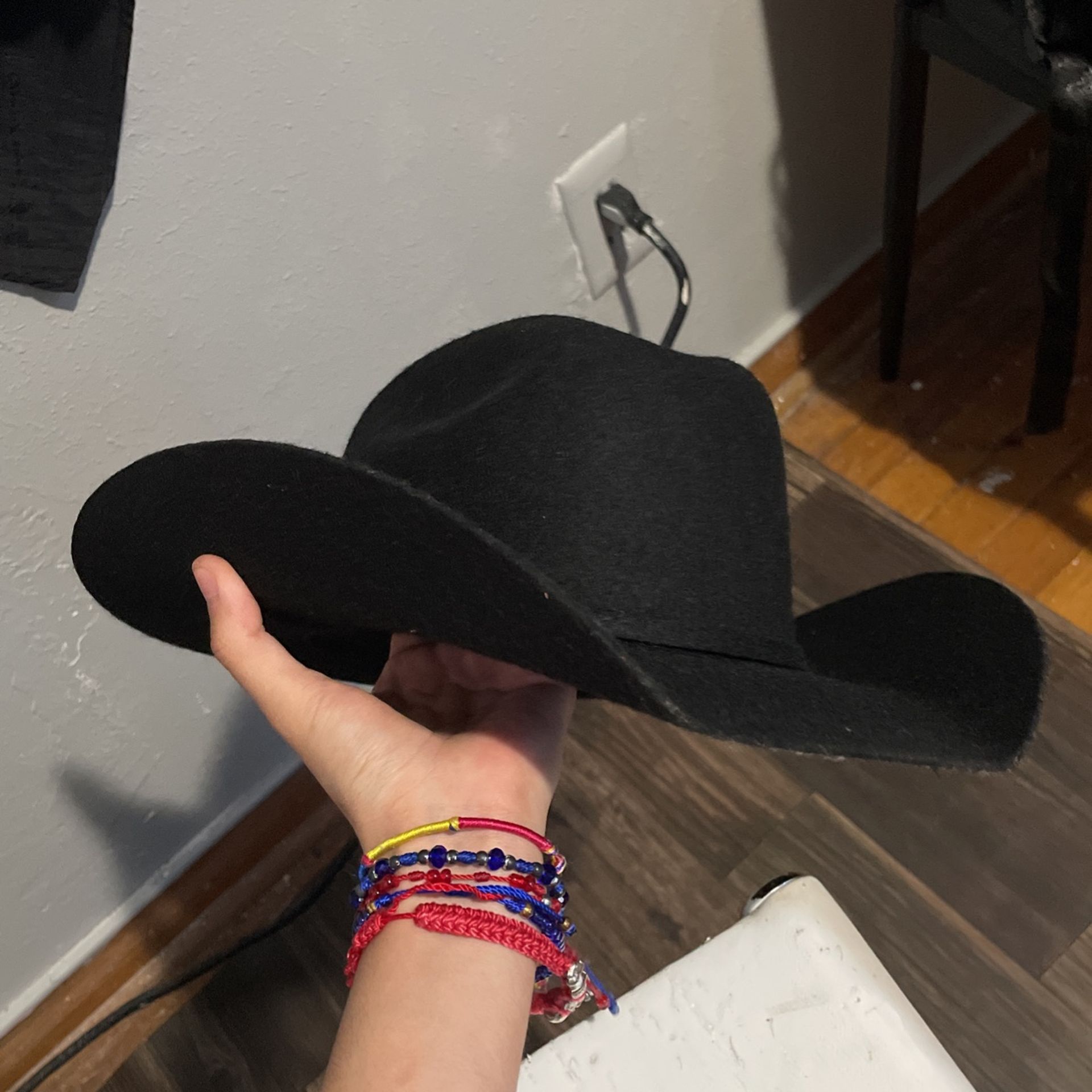 sombrero negro