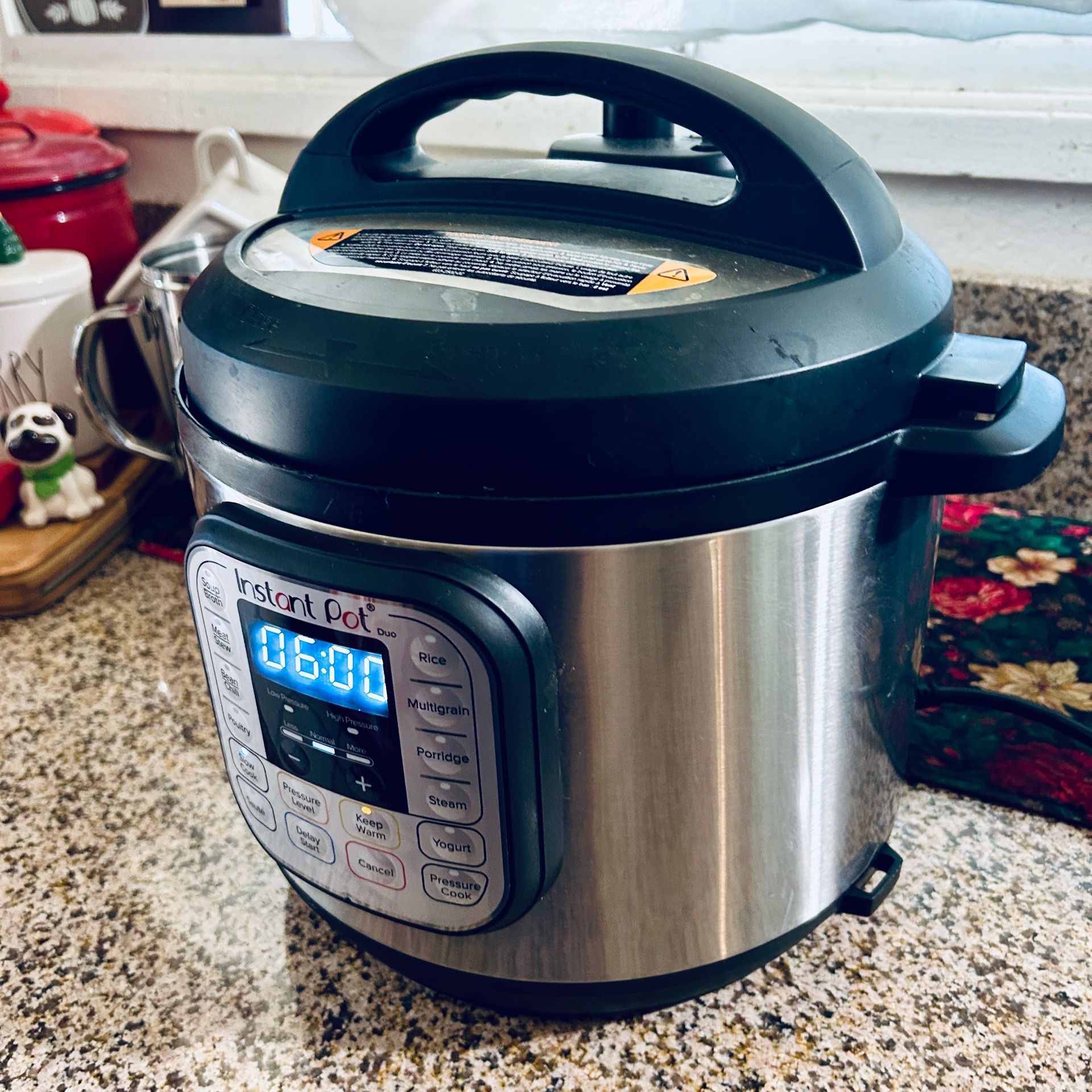 Instant Pot Duo 60 v5 (7-in-1) 6Qt Electric Pressure Cooker, Slow Cooker, Rice, Steamer w/ Manual