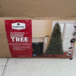 9’ Members Mark Christmas Tree 