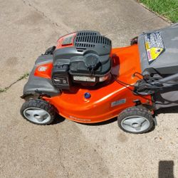 Husqvarna 675exi AWD Lawn Mower 
