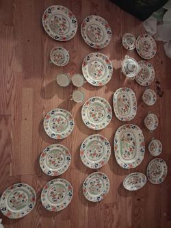 Floral Ceramic Dinnerware Set