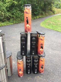 Cold drink dispensers