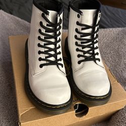 Doc Martens White Patent Leather 