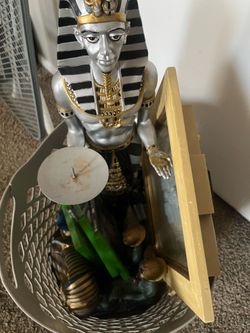 Egyptian decor