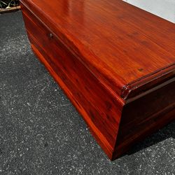 Lane Cedar Hope Chest