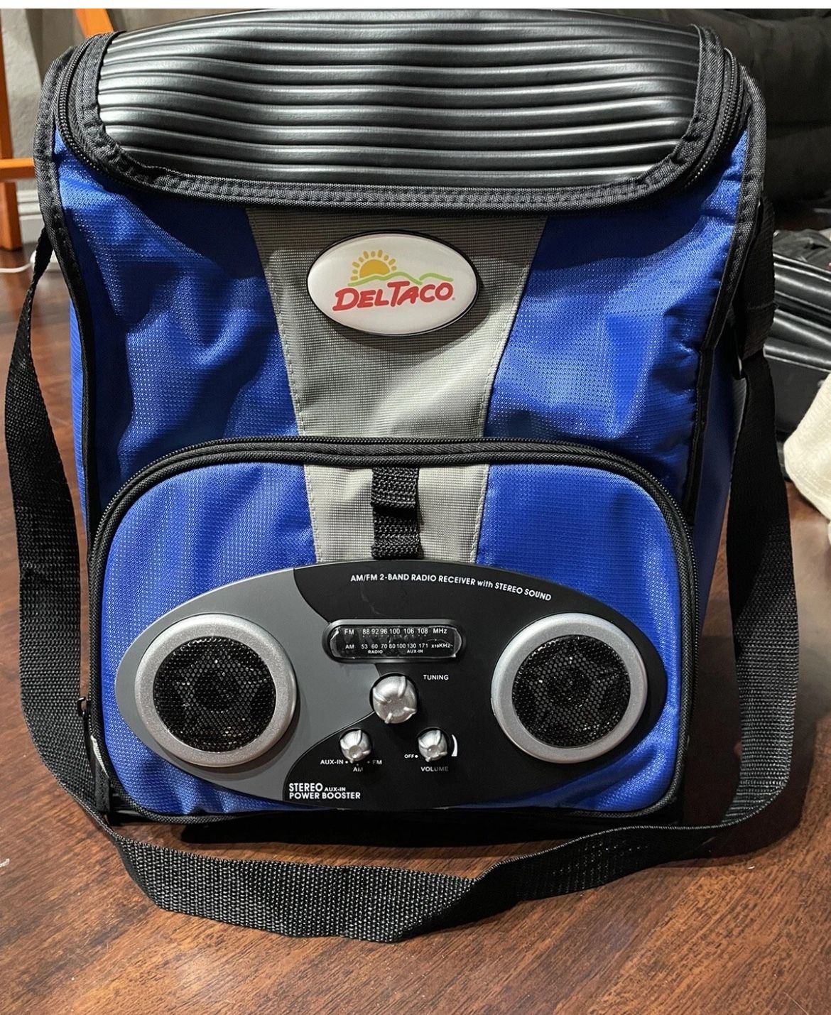 Del Taco Insulated Bag Cooler Lunch Tote w/ Radio