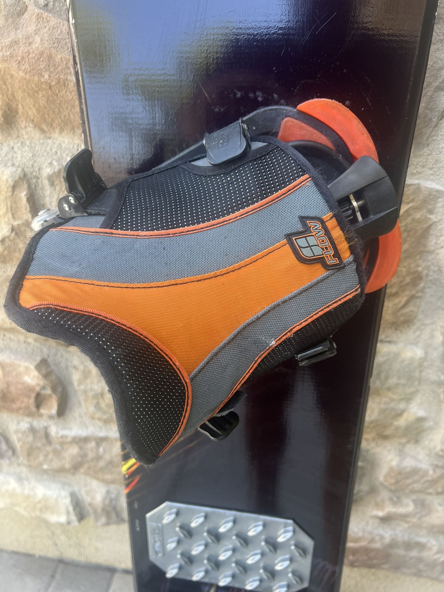 Salomon Classic 156 Men's snowboard With Flo bindings