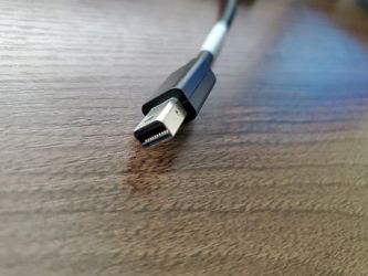 Mini Display Port to VGA Adapter