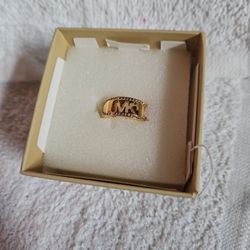 Micheal Kors Ring