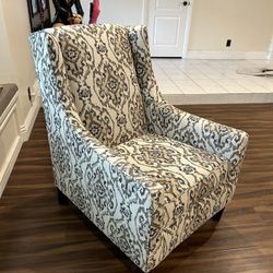 Arm Chair In Great Condition