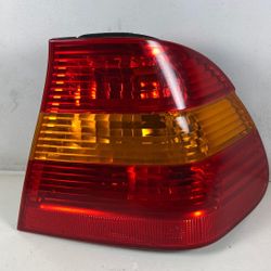 2002-05 BMW E46 330i 325i SEDAN PASSENGER BRAKE LAMP TAIL LIGHT