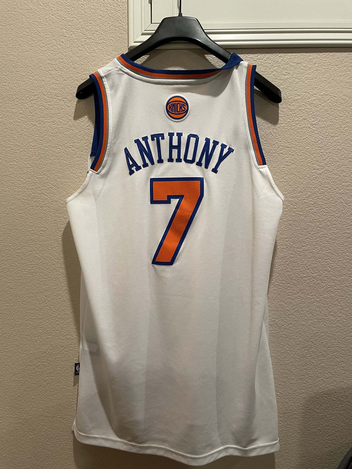 New York Knicks Carmelo Anthony Jersey (Large)
