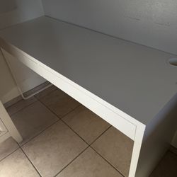 IKEA Micke White Desk