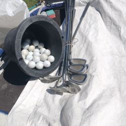 Golf Club With Golf Balls 20 Bucks