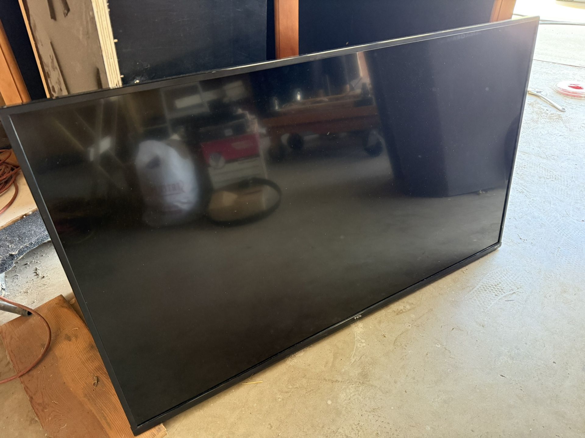 TCL 50” Tv