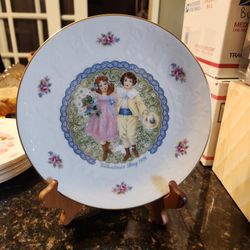 Vintage Royal Doulton Plate 1975