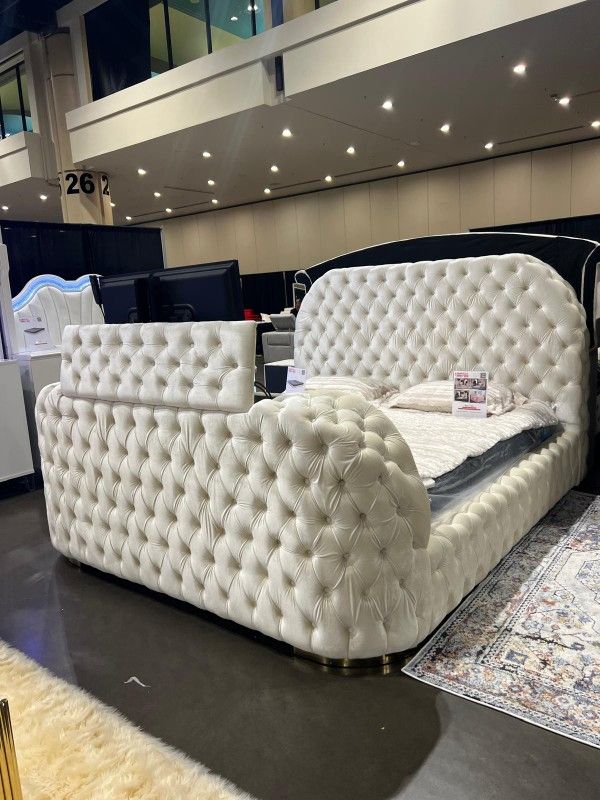 $10 Down Finance Power Reclining Sofa Loveseat Sectional Sleeper Bedroom Set Queen Bed King Bed Mattres Dining Table