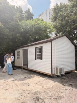 Shed de almacenamiento 20x10 – puertas y ventanas de impacto