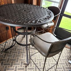 Outdoor Pub Table And Chairs 