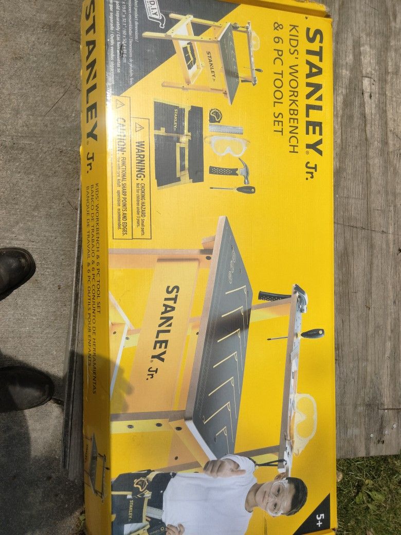 Stanley JR Kids Workbench