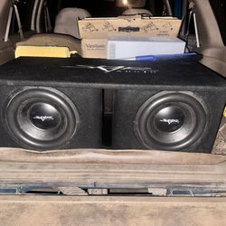 Skar Audio Subs And JBL Club a600amp