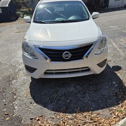 Nissan versa for sale perfect daily driver or first car