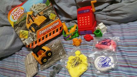 Moon sand toys